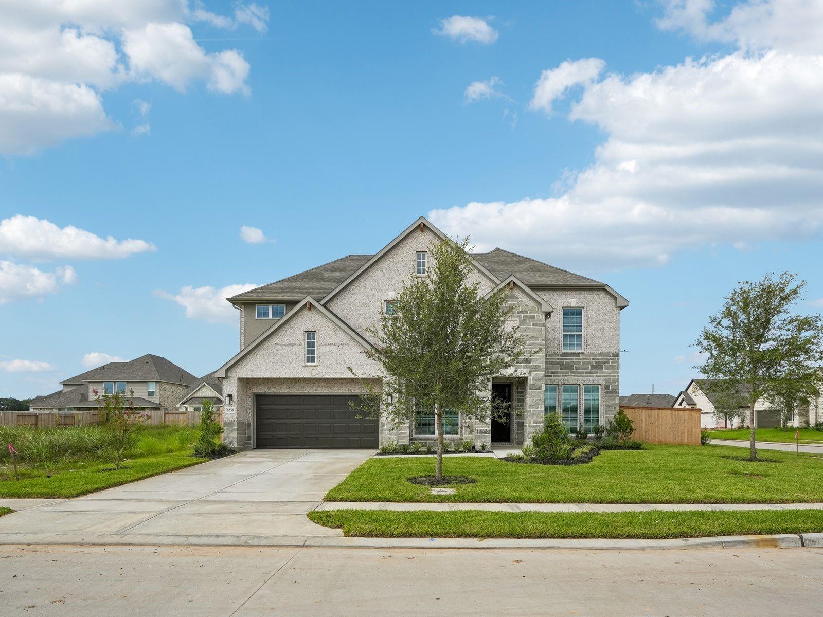 5233 Great Oaks Drive