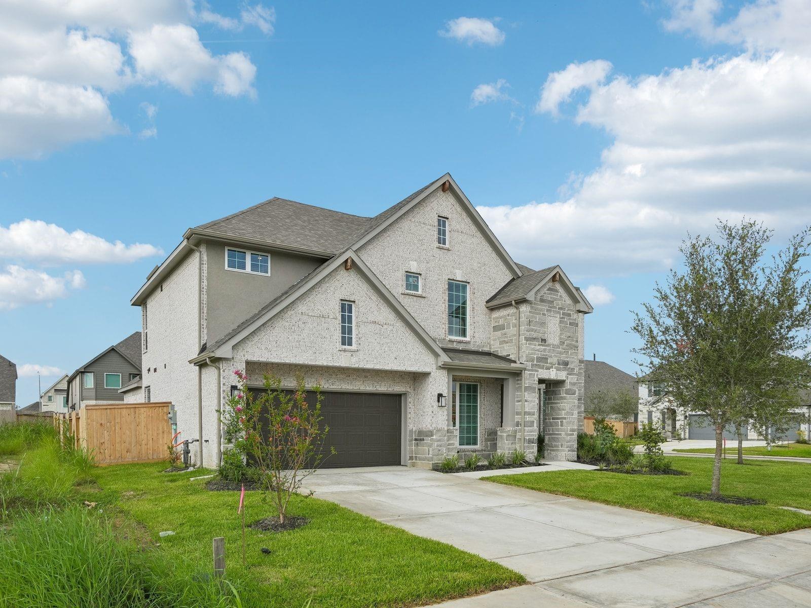 5233 Great Oaks Drive