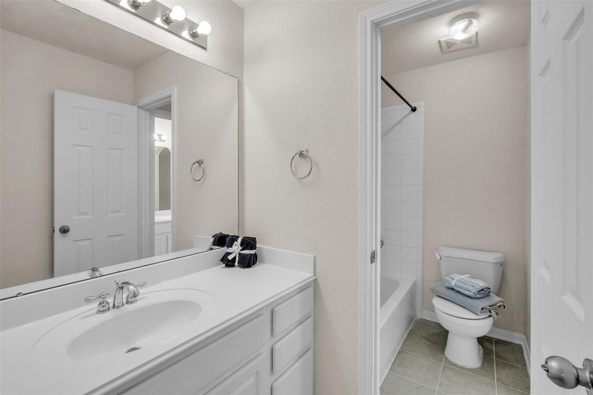 Sugar Land, Texas 77479, United States, 4 Bedrooms Bedrooms, ,4 BathroomsBathrooms,Residential,Active,224353