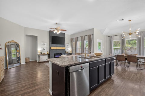 Photo of 15015 Meadow Glen N, Conroe, TX 77306 (MLS # 51262009)