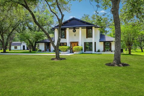 Photo of 98 Pin Oak Lane, Hempstead, TX 77445 (MLS # 78718729)