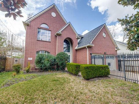 Photo of 2811 Princeton Street, Houston, TX 77009 (MLS # 68556755)