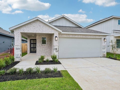 Homes For Sale - 383 Sunrise Ranch Drive<br/> Montgomery, TX 77316
