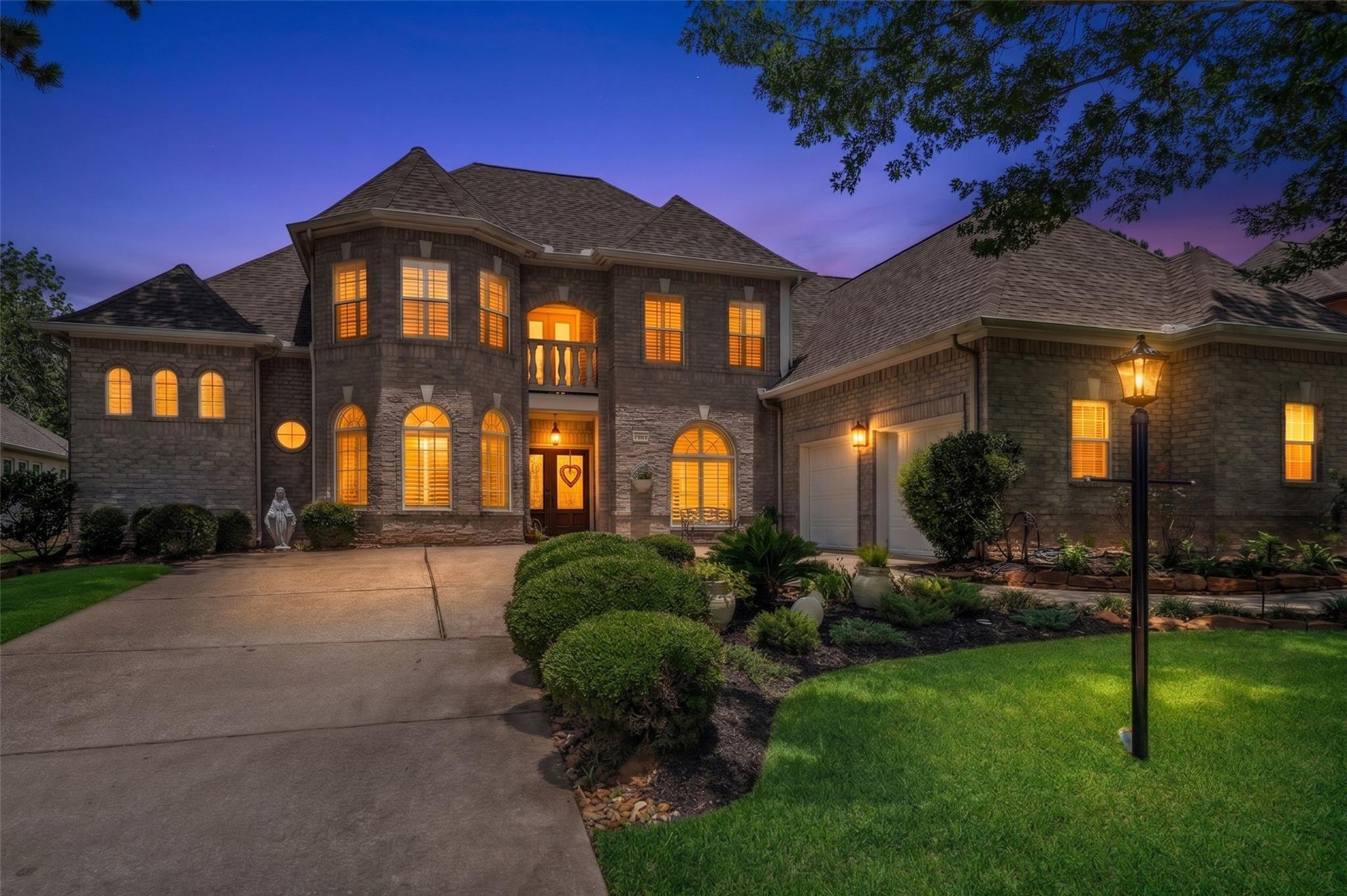 17 Bentwood Drive