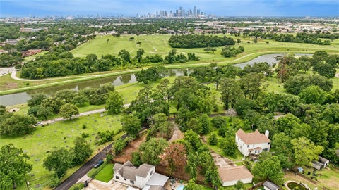Photo of 7002 Santa Maria Street, Houston, TX 77023 (MLS # 80093706)