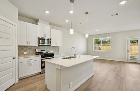 629 Sand Dollar Drive Kemah TX 77565