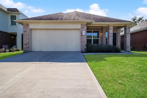 Photo of 705 Fallow Lane, Alvin, TX 77511 (MLS # 17226354)