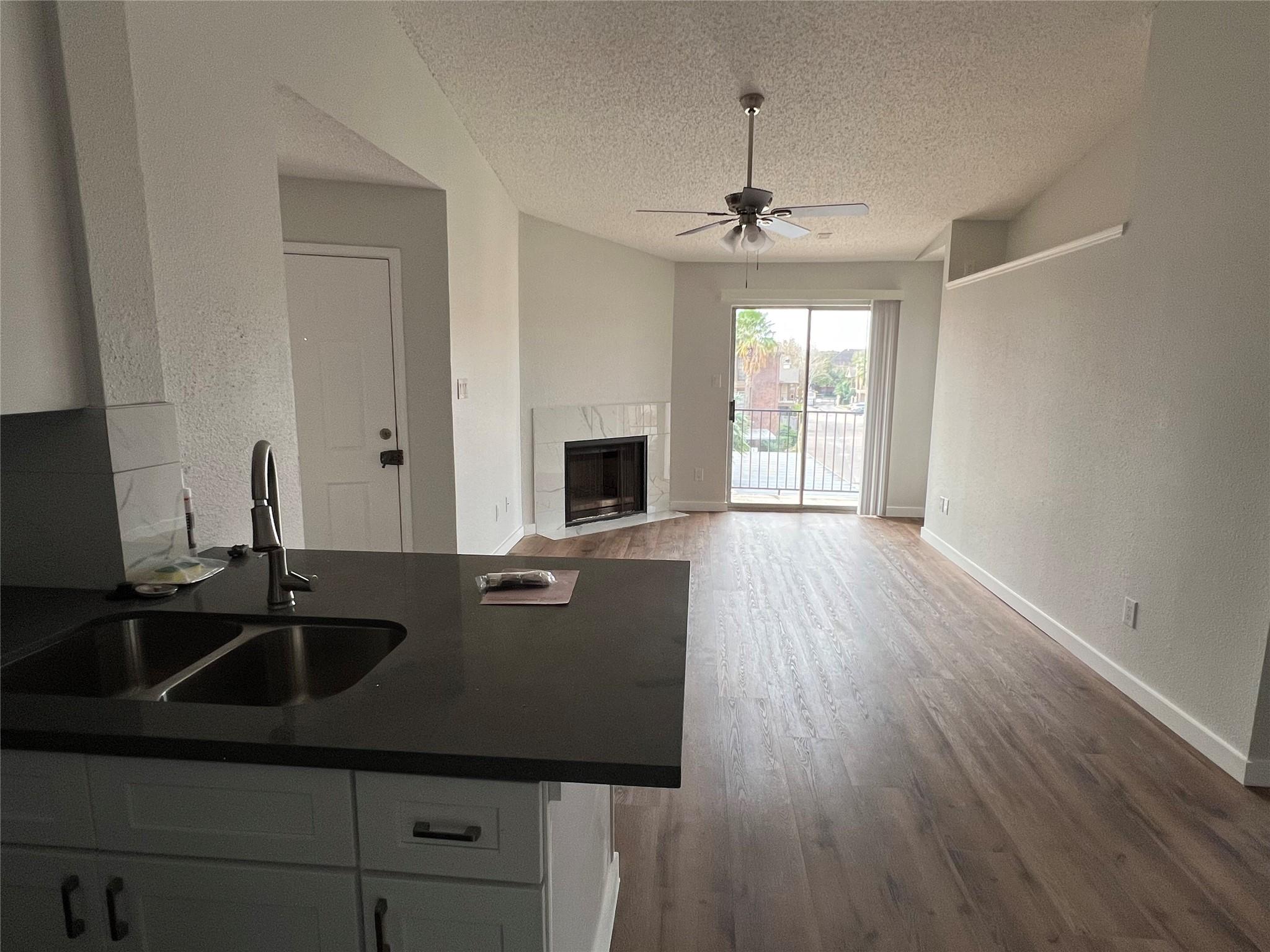 2121 Hepburn Street 1212