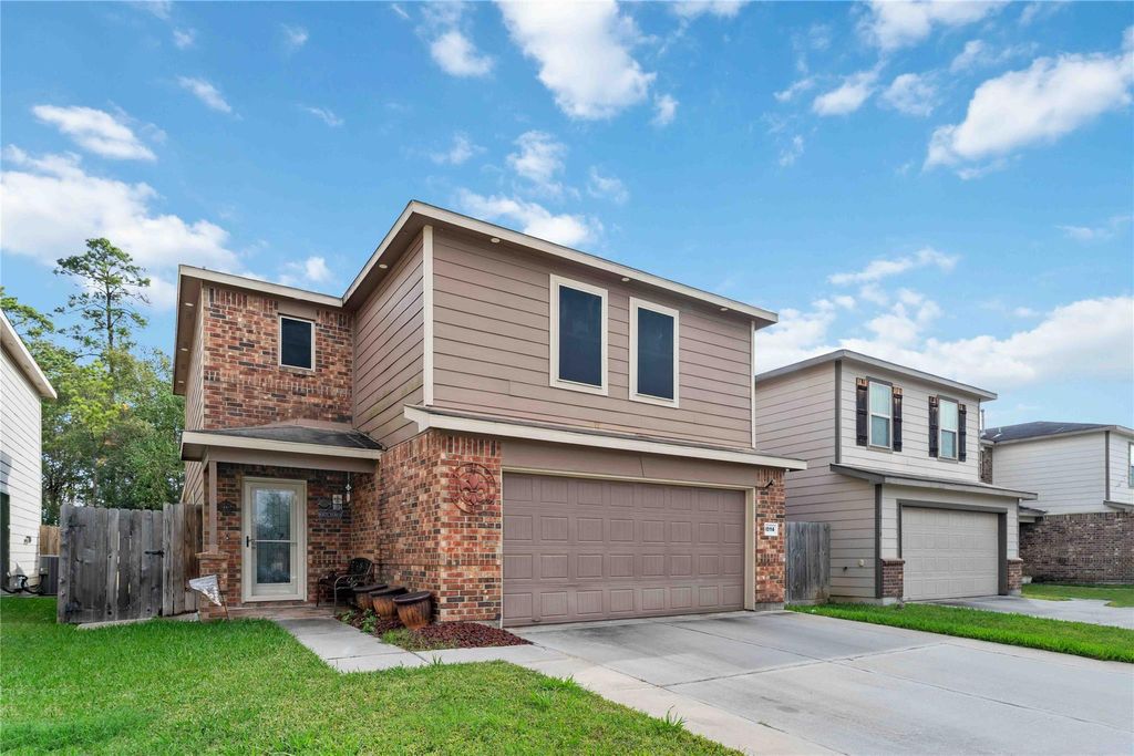 Photo of 10114 Orchid Spring Lane, Houston, TX 77044 (MLS # 11761868)