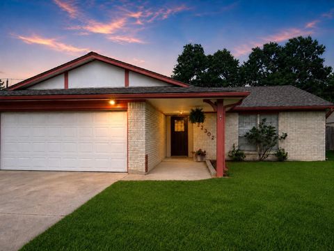 Photo of 22302 Red River Drive, Katy, TX 77450 (MLS # 18516614)