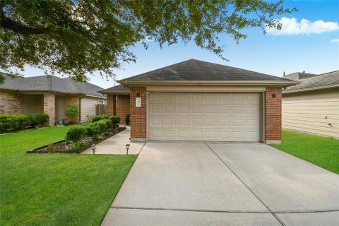 Photo of 1235 Gibson Crossing Way Way, Houston, TX 77067 (MLS # 85951309)