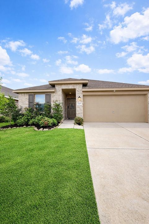 Photo of 24207 Breckenridge Pass Lane, Hockley, TX 77447 (MLS # 92630486)