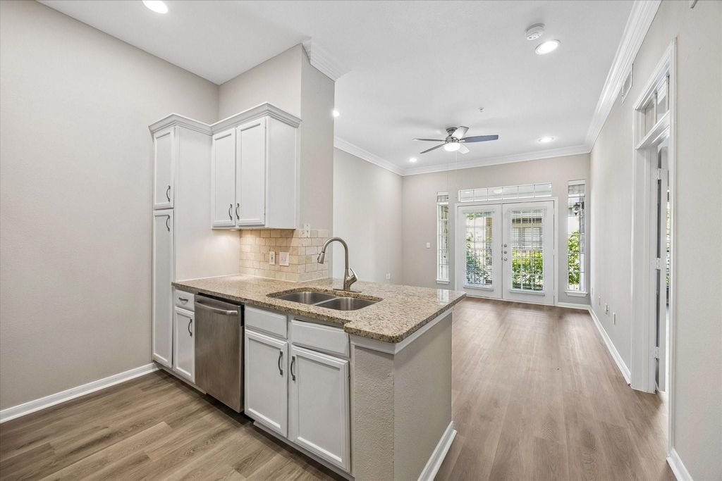 Photo of 5353 Memorial Drive DR #4078, Houston, TX 77007 (MLS # 84079525)