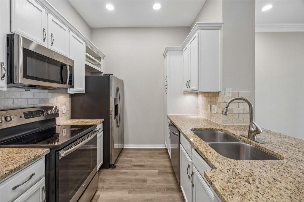 Photo of 5353 Memorial Drive DR #4078, Houston, TX 77007 (MLS # 84079525)