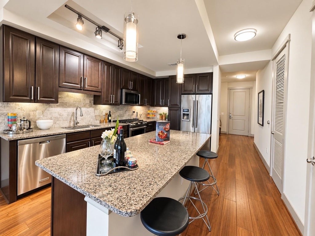 Photo of 10401 Town And Country Way #313, Houston, TX 77024 (MLS # 4173396)