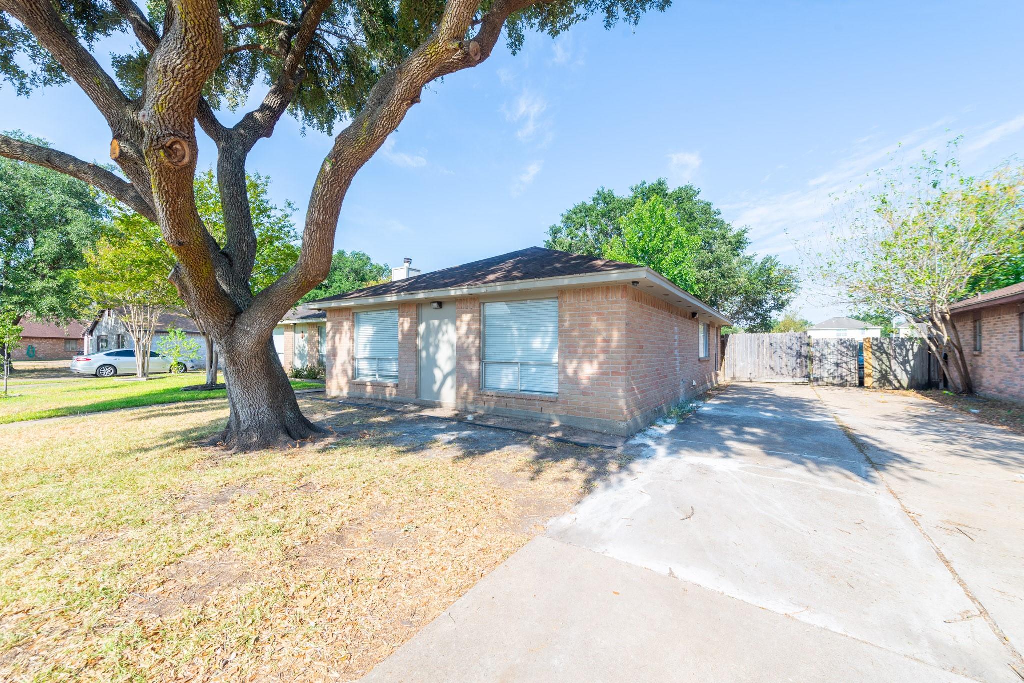 3323 Silverside Drive