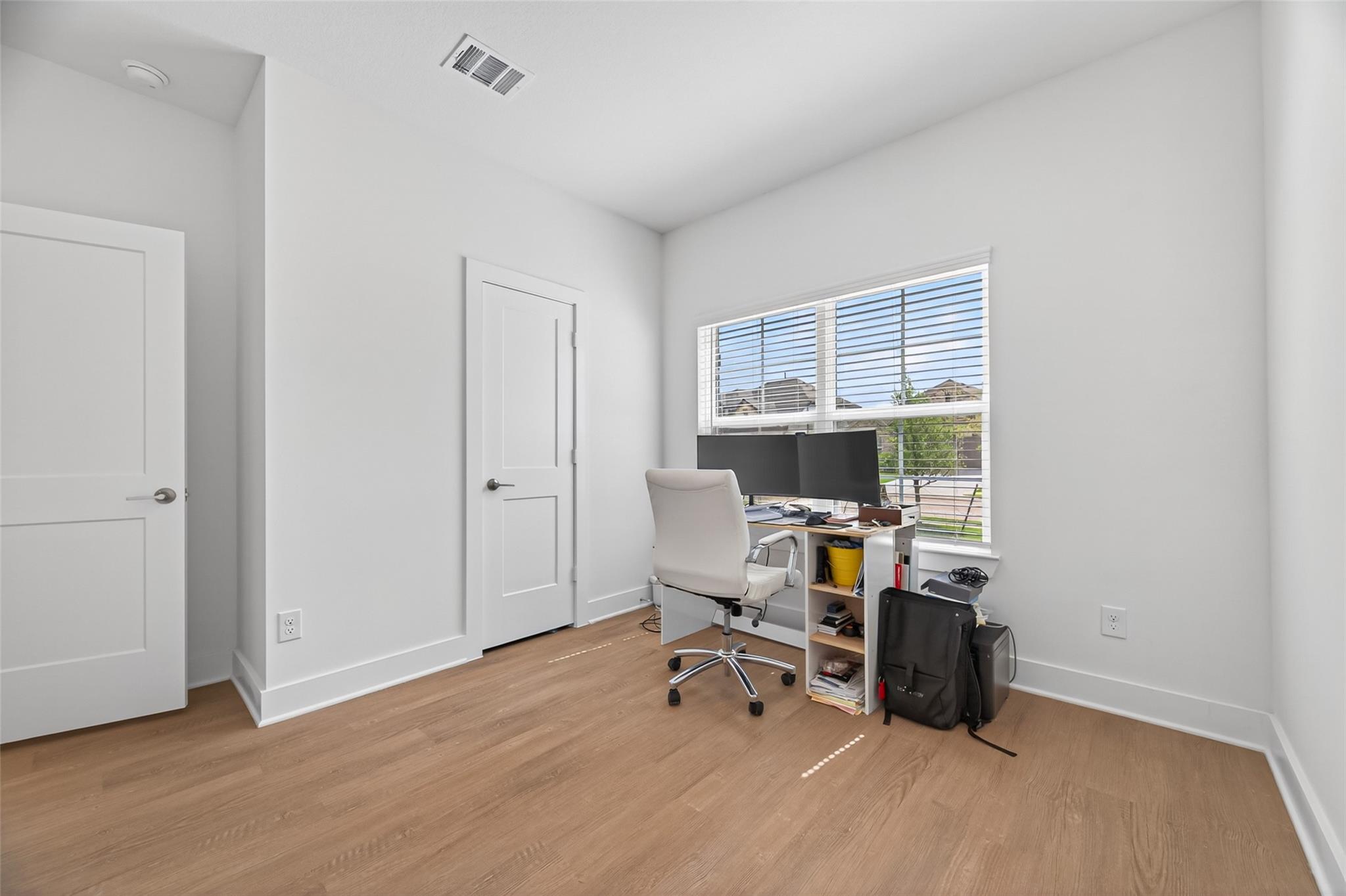 32330 Sunbeam Drive