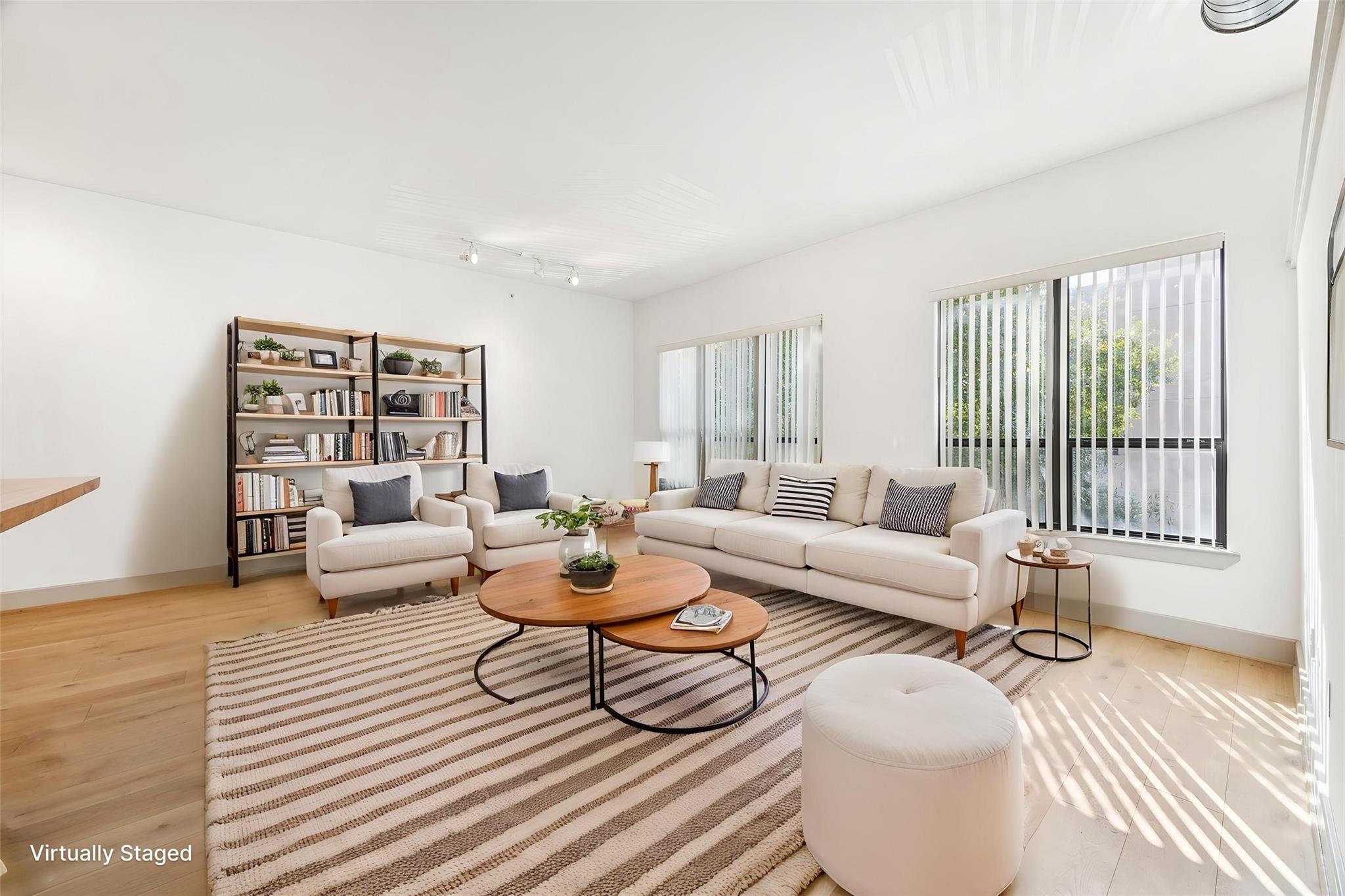 1901 Post Oak Boulevard 2203