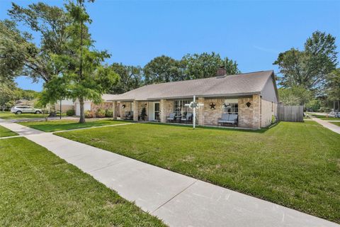 Photo of 4735 Lost Oak Drive, Spring, TX 77388 (MLS # 51064714)