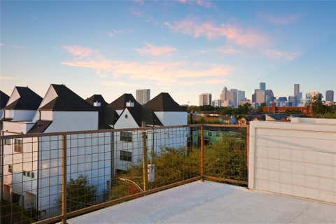 Photo of 4625 Chartres Street, Houston, TX 77004 (MLS # 50159857)