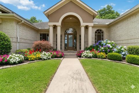 Photo of 32610 Whitburn Trail, Fulshear, TX 77441 (MLS # 82616904)