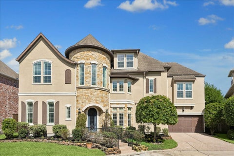 Photo of 10 Windsor Court, Houston, TX 77055 (MLS # 64715716)