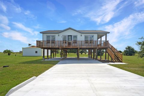 Photo of 43 Buckskin Drive, Palacios, TX 77465 (MLS # 11214415)