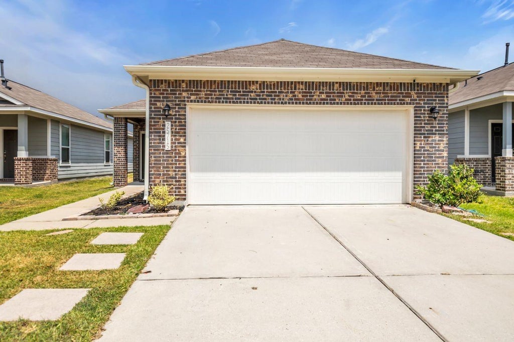 Photo of 25715 Northpark Palm Drive, Porter, TX 77365 (MLS # 47926711)