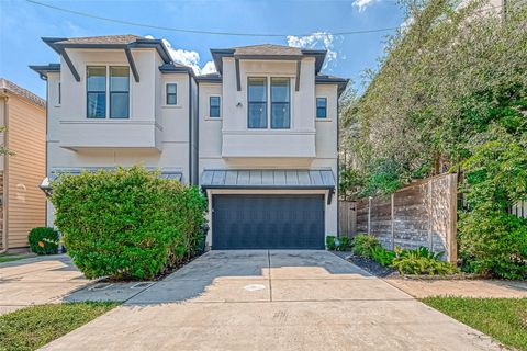 Photo of 5811 Kiam Street, Houston, TX 77007 (MLS # 82067977)