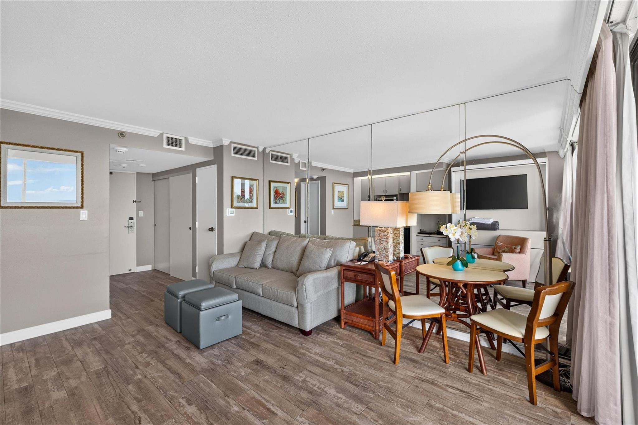 5220 Seawall Boulevard 532D