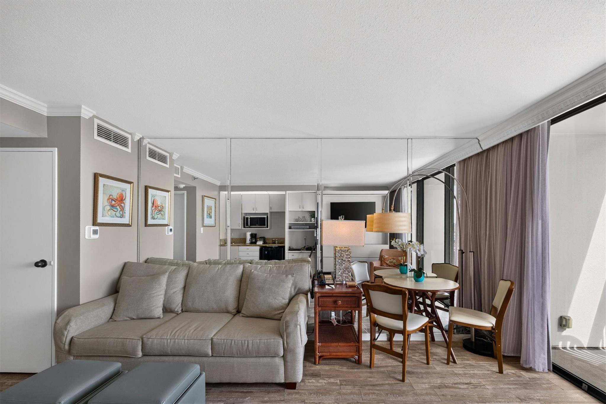 5220 Seawall Boulevard 532D