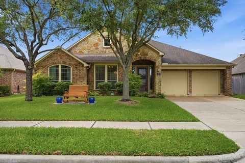 Photo of 527 Jordan Creek Court, League City, TX 77573 (MLS # 49777434)