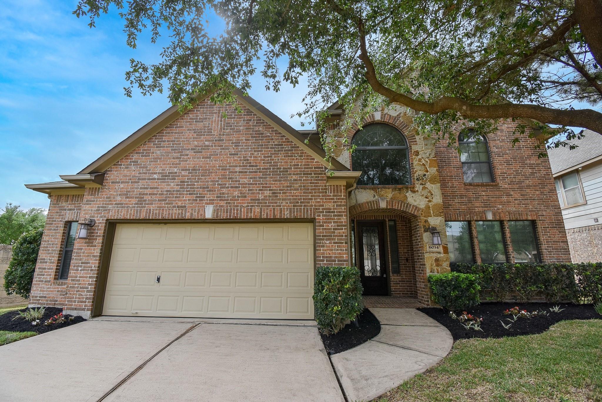 6034 Gracys Landing Lane