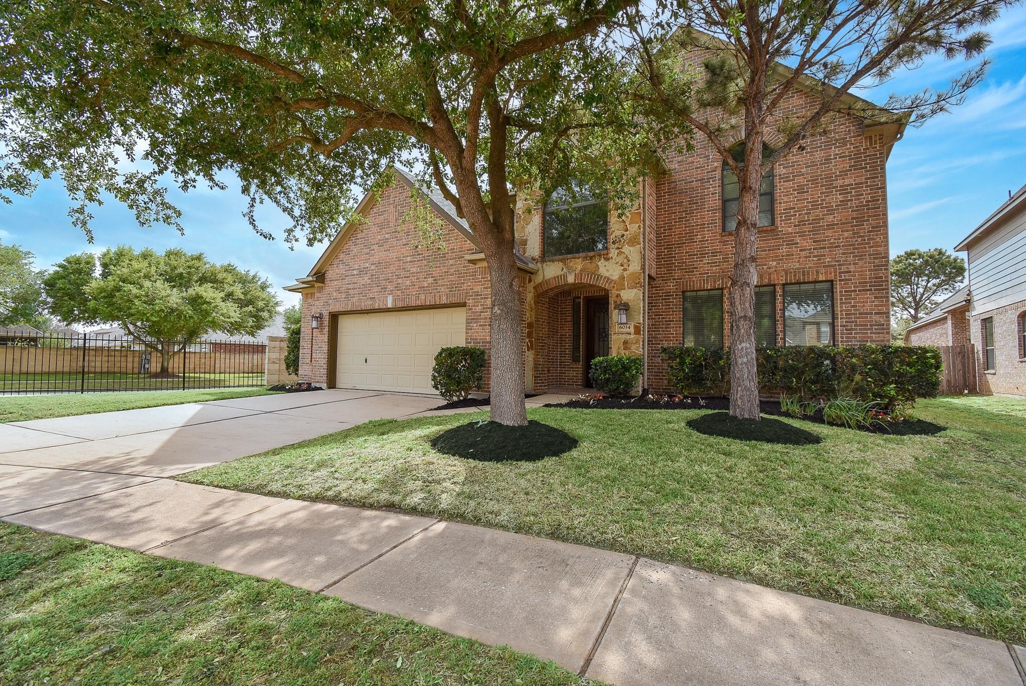 6034 Gracys Landing Lane
