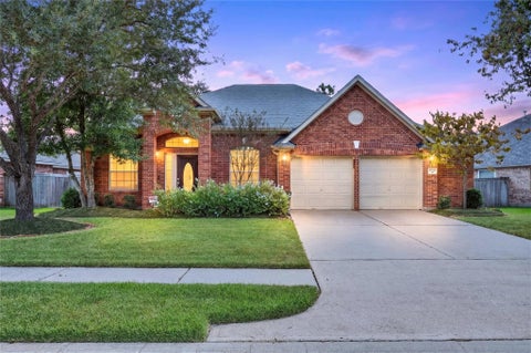 Photo of 27123 Kendal Ridge Lane, Cypress, TX 77433 (MLS # 61383253)
