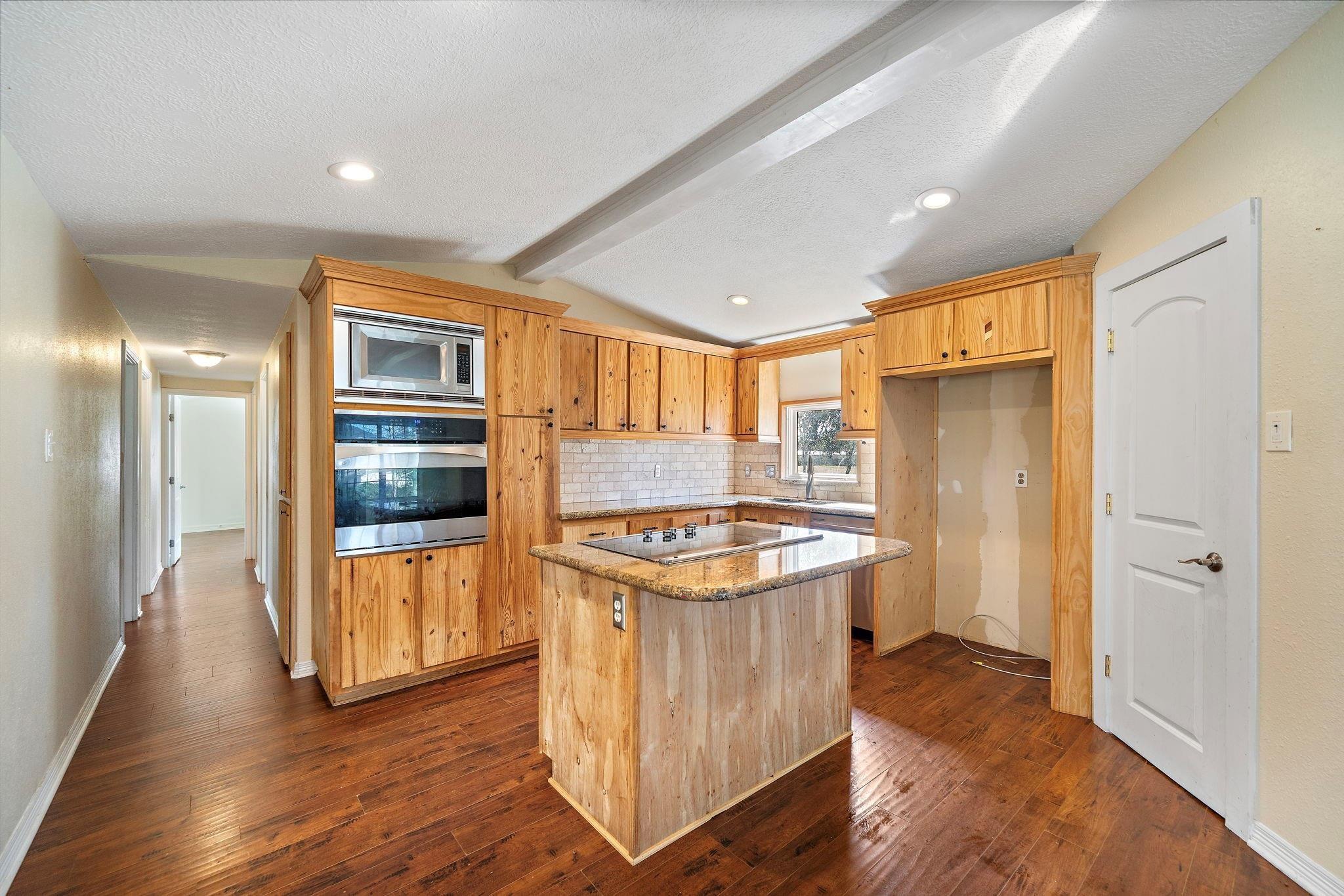 29115 Cherokee Lane