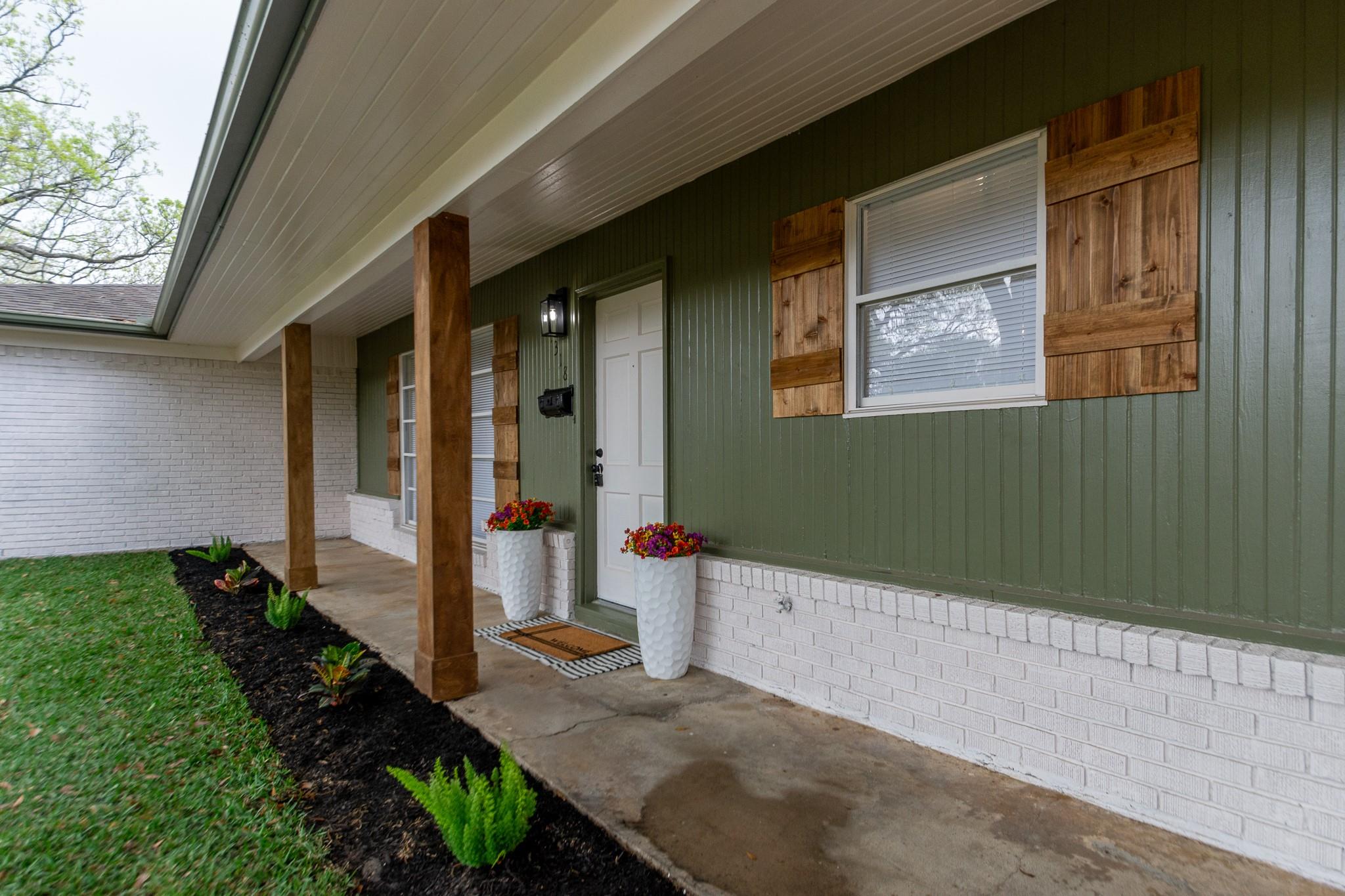 1318 Meadow Lark Street