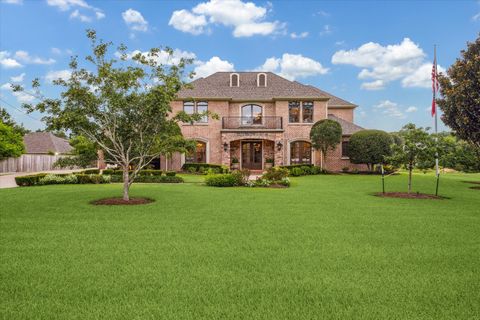1002 Cowards Creek Court Friendswood TX 77546