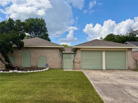 Photo of 13330 Cologne Drive, Houston, TX 77065 (MLS # 62937599)