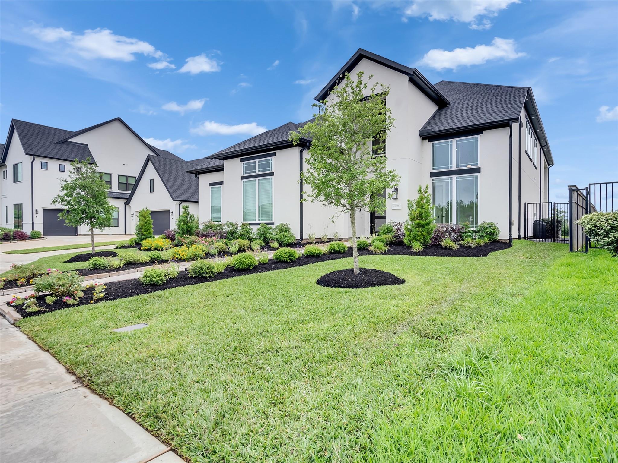 10322 Forest Lake Drive