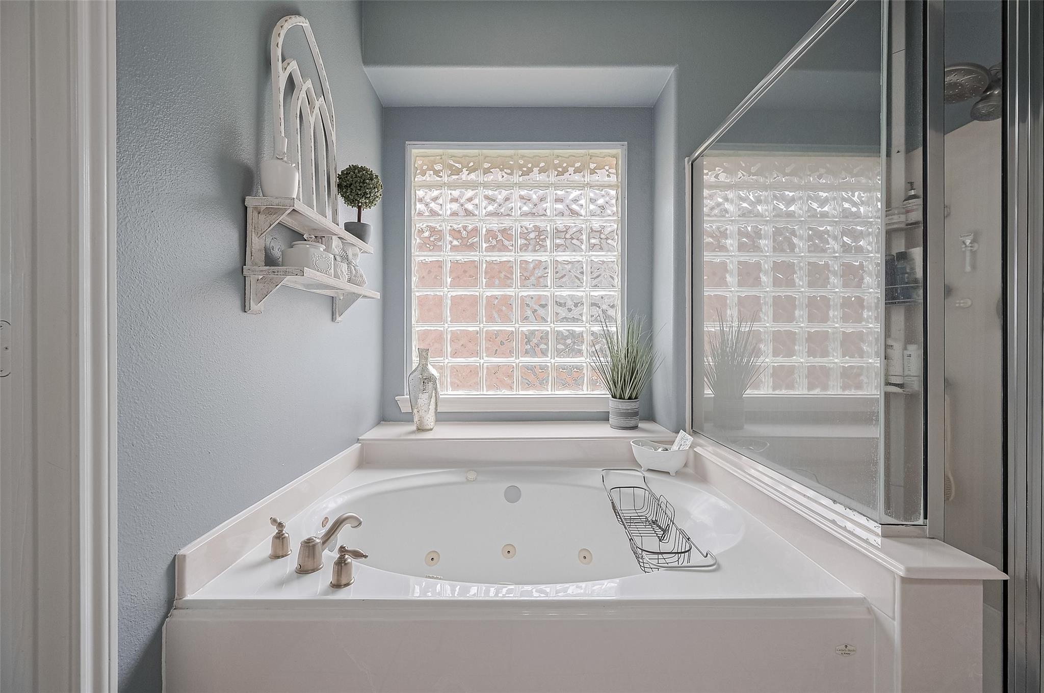 21506 Avalon Queen Drive