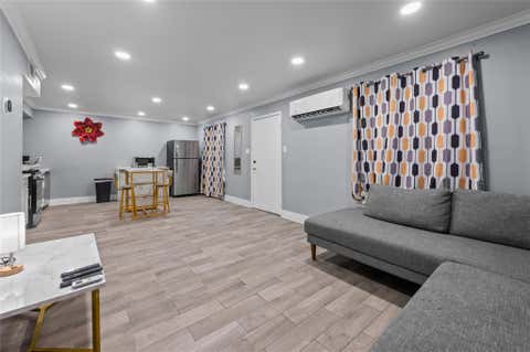 Photo of 3611 Graustark Street #17, Houston, TX 77006 (MLS # 49649052)