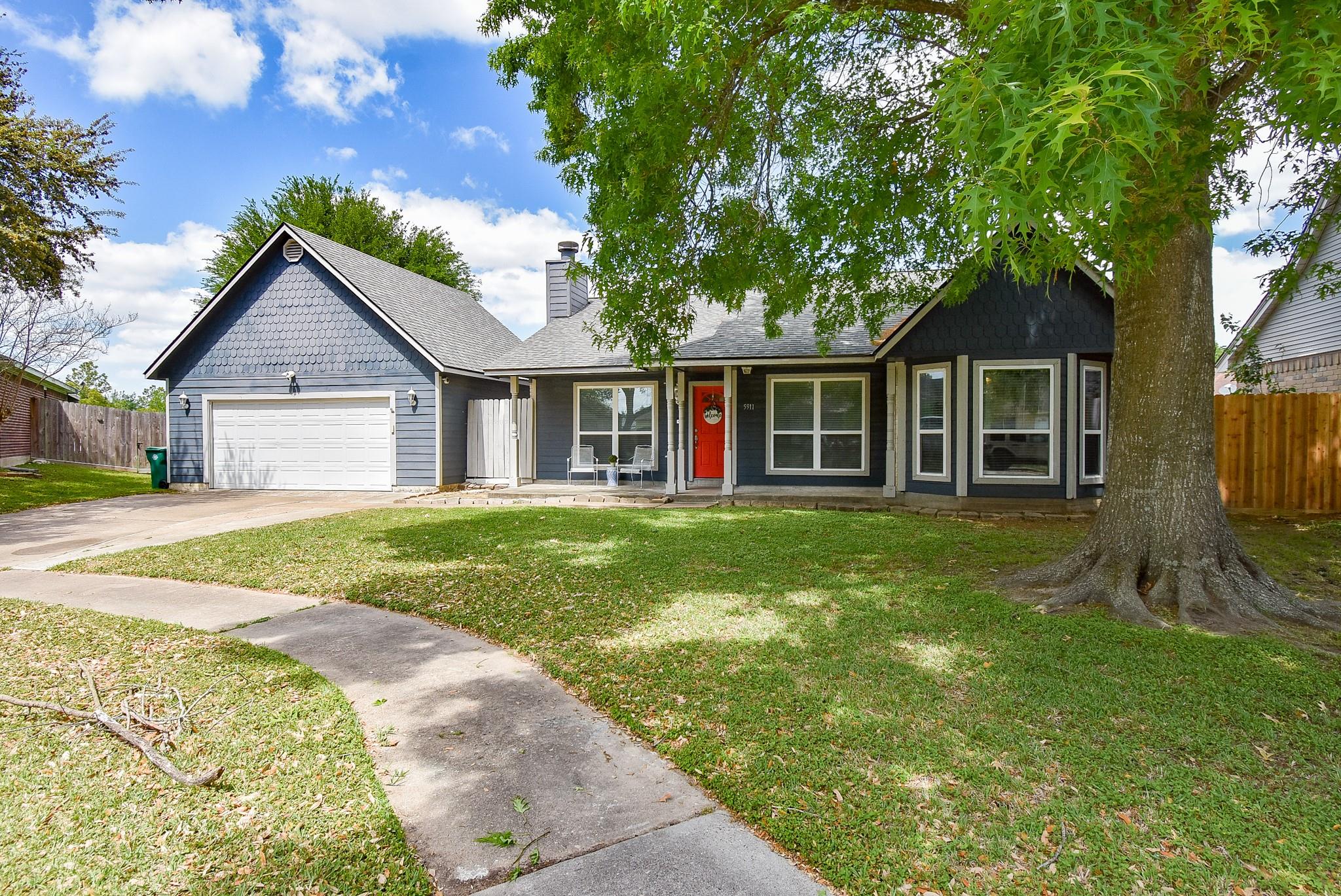 5911 Butterfly Circle