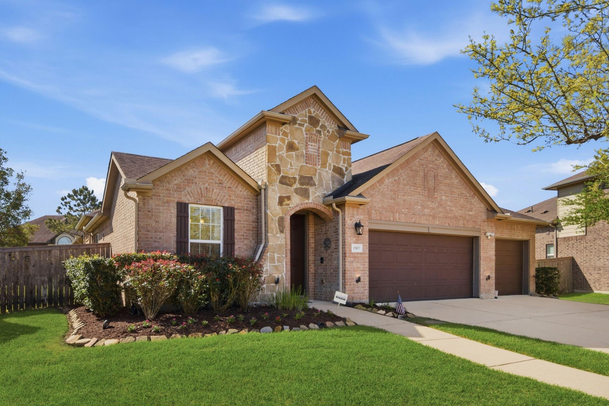 1907 Gianna Bella Court