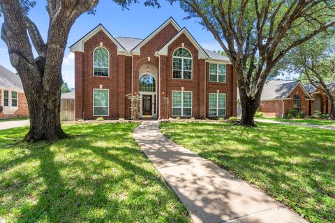 Photo of 3210 Beachwater Drive, Katy, TX 77450 (MLS # 67945423)