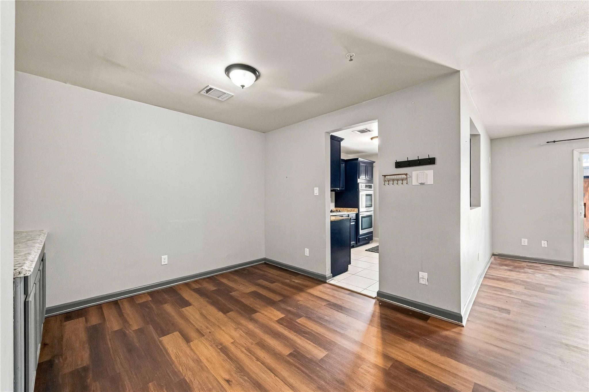 1814 Country Village Boulevard 7