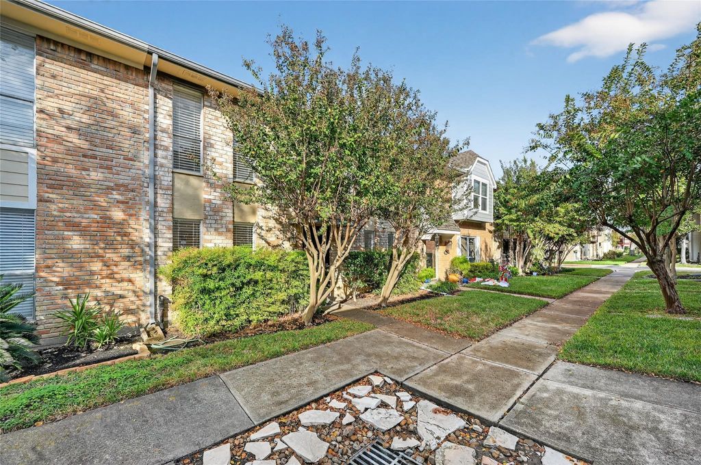 Photo of 14734 Perthshire Road #D, Houston, TX 77079 (MLS # 67995966)