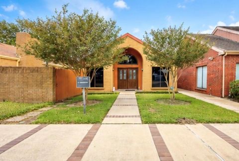 Photo of 11111 Jones Road W #3, Houston, TX 77065 (MLS # 89408315)