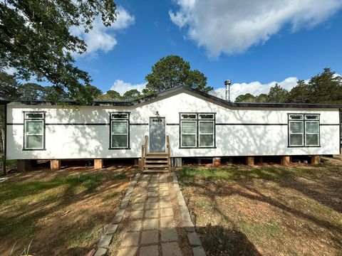 Homes For Sale - 394 Kellar Road<br/> Bastrop County, Smithville, TX 78957