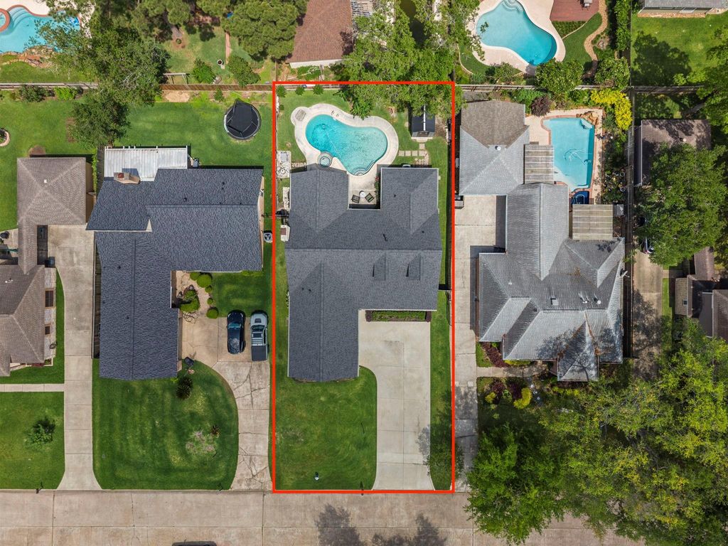 Photo of 19602 Dianeshire Drive, Spring, TX 77388 (MLS # 95752840)